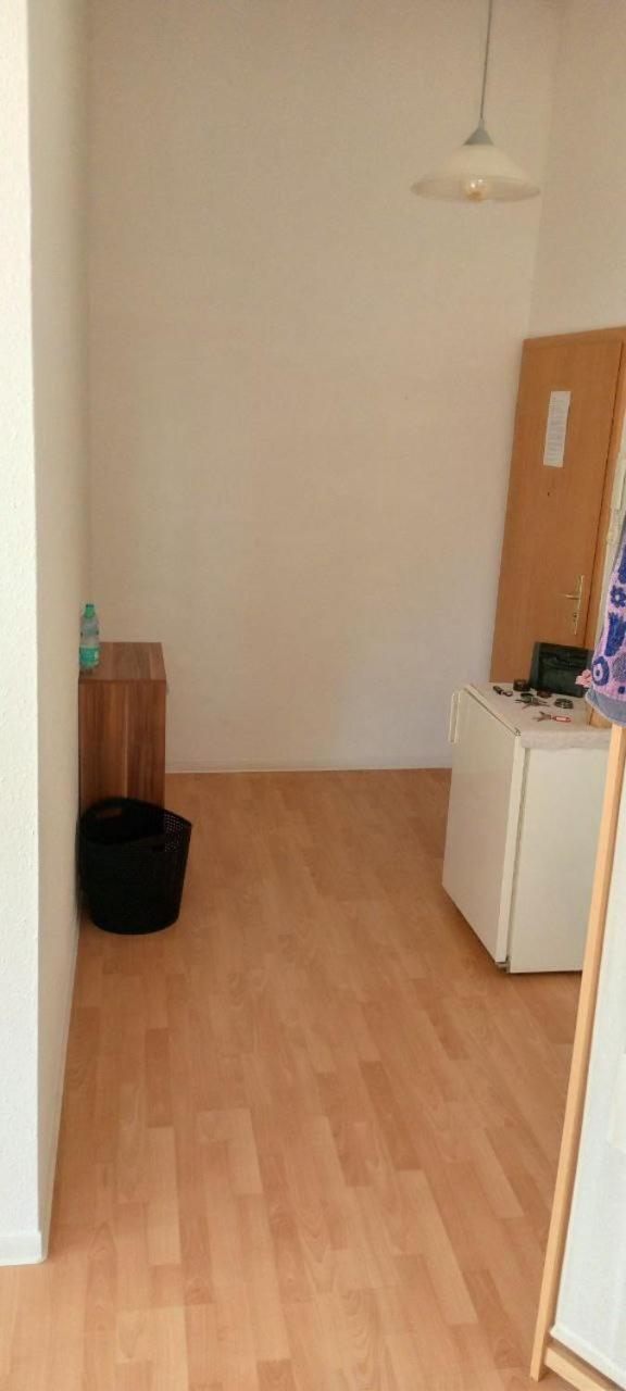 Forrest Apartments In Freiberg Min Stay 2 Nights Max Number Of Guest 1 Aprt 1 Exterior foto
